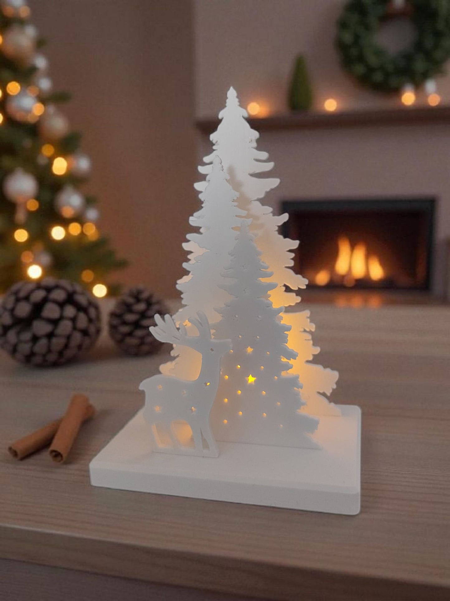 Minimalistische Weihnachtsdeko | Winter Dekoration | 3D gedruckter Hirsch od. Santa mit Tannenbaum |Skandinavischer Stil | Geschenkidee zu Weihnachten
