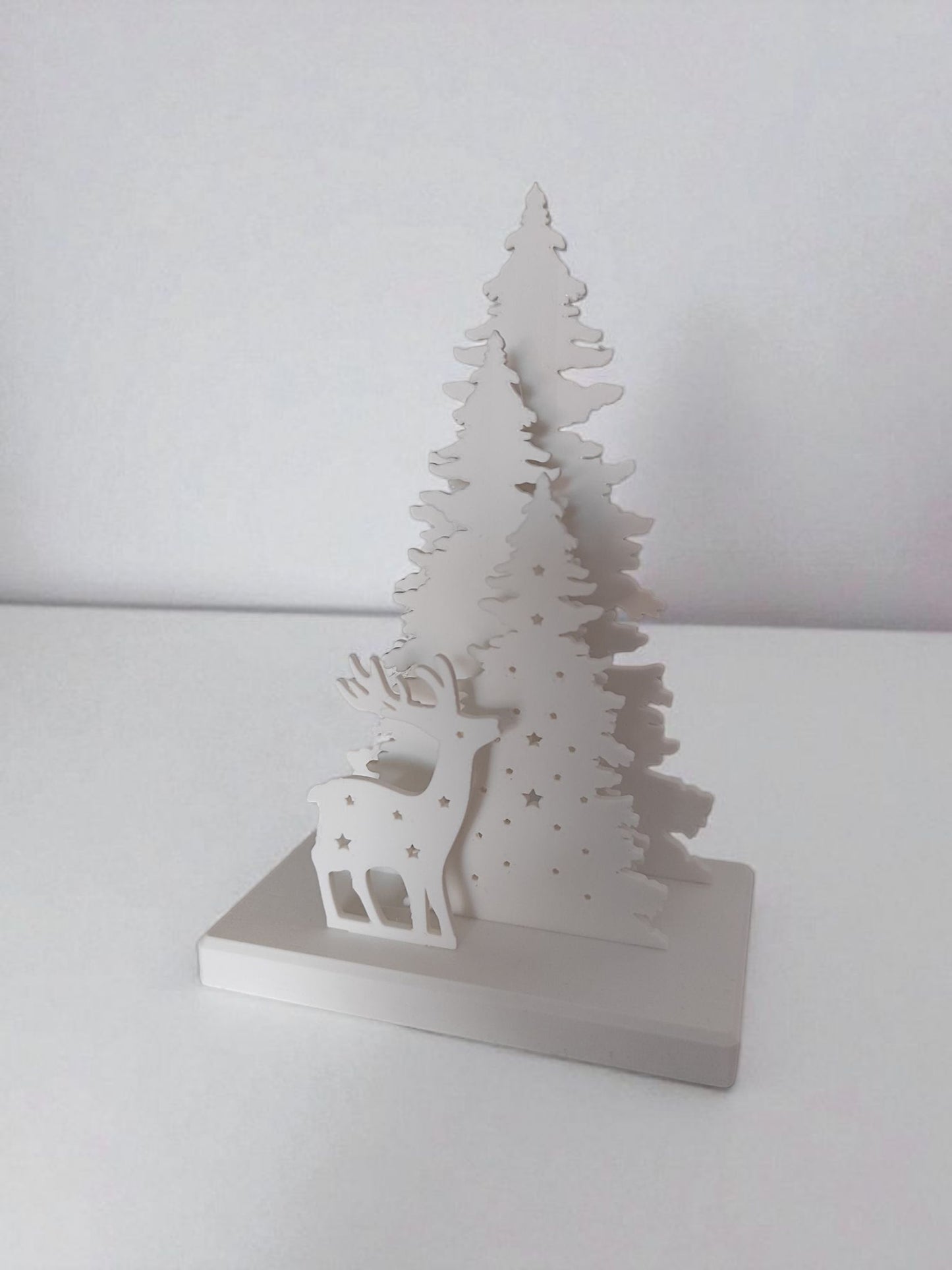 Minimalistische Weihnachtsdeko | Winter Dekoration | 3D gedruckter Hirsch od. Santa mit Tannenbaum |Skandinavischer Stil | Geschenkidee zu Weihnachten